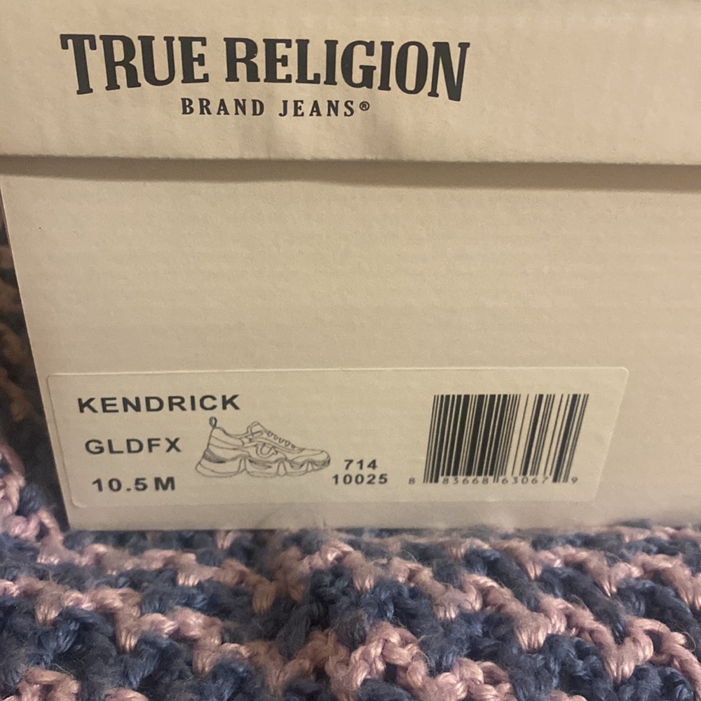 Men Gold True Religion Shoe!! - Picture 3 of 3